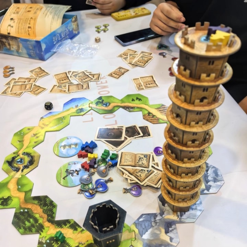 Wandering Towers Strategy Boar - Board Game Live ulasan dan harga